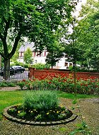 villa_3_klein.jpg (15362 Byte)
